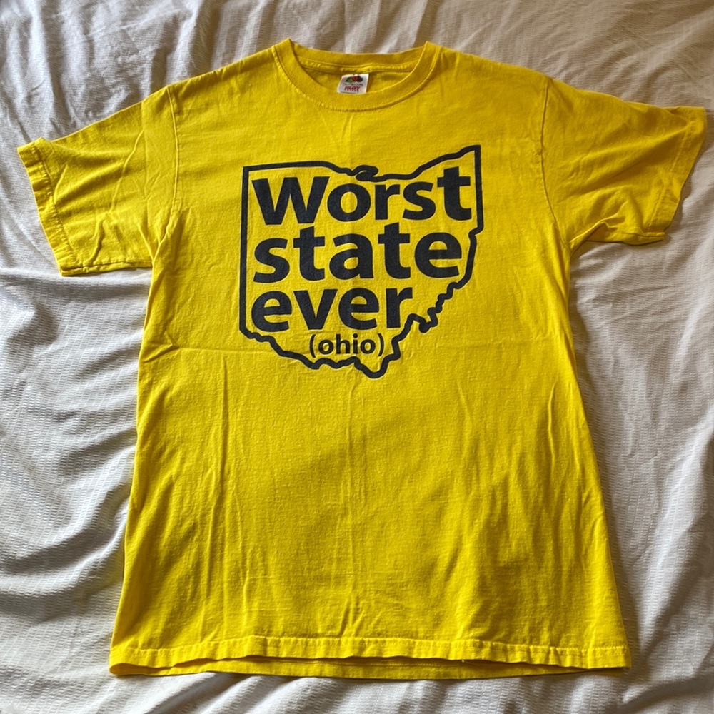 University of Michigan Wolverines Tee Shirt Size Medium Maize & Blue